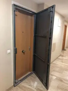 Puerta Seguridad Hierro Antiokupa