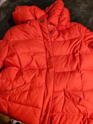 Chaqueta acolchada ANTEA DEL CORTE INGles roja tal