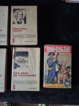 Varios libros antiguos