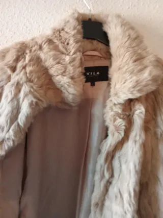 Abrigo corto pelito mujer marrón