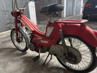 Mobilette Super Lujo - Sin papeles