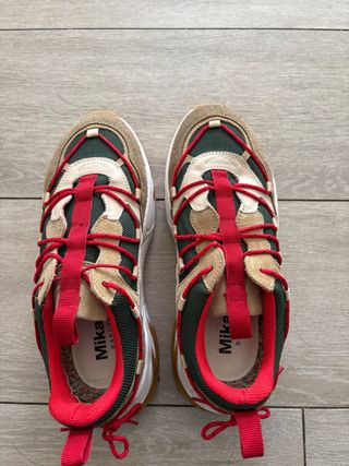 Zapatillas Mikakus Verdes y Rojas