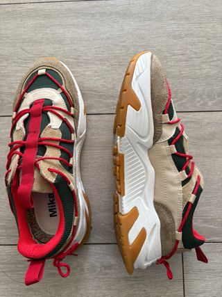 Zapatillas Mikakus Verdes y Rojas