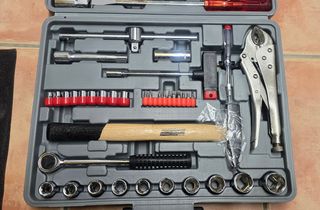 MALETIN HERRAMIENTAS 100 PIEZAS