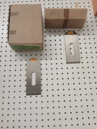 Caja de 36 Cuchillas Vintage Anant de 42mm