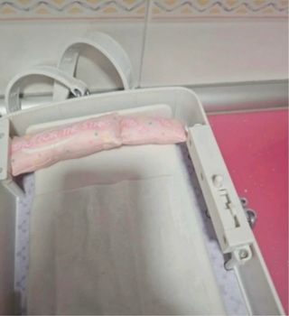 Muñeca LOL con maleta de viaje