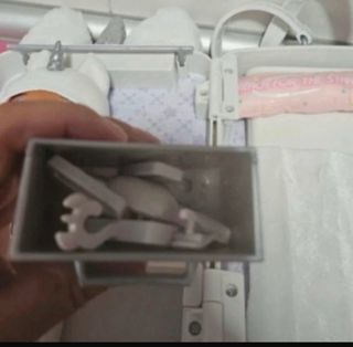 Muñeca LOL con maleta de viaje