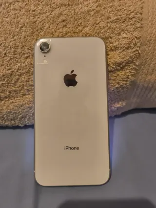 iPhone XR 64 GB