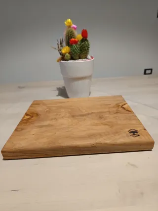 Tagliere in legno di ulivo