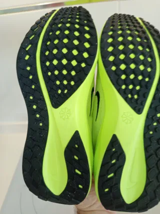 Nike Pegasus 41 T38 Amarillo