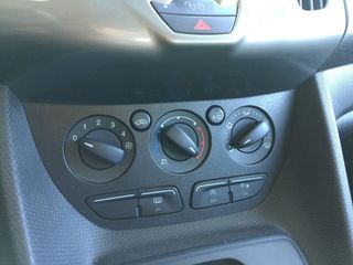 Ford Tourneo Connect Titanium Powershift