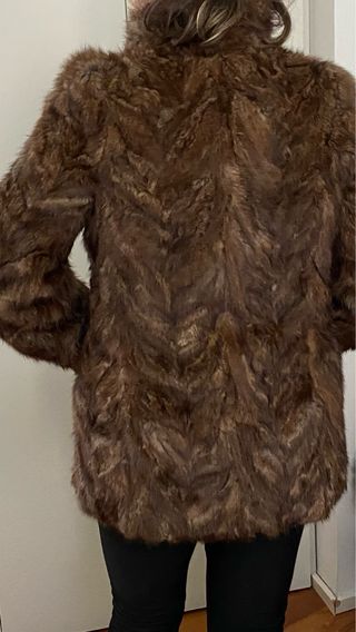 Chaquetón de pelo tonos marrones