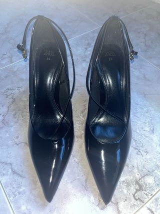 Zapatos de tacón negros talla 39