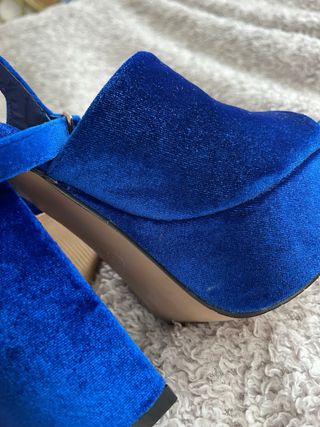 Zapatos de tacón azul terciopelo talla 37