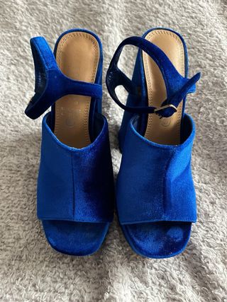 Zapatos de tacón azul terciopelo talla 37