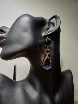 Orecchini pendenti cristalli lilla e neri