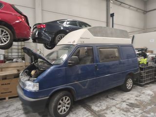 VOLKSWAGEN T4 2.4  WESTFALIA (DESPIECE)