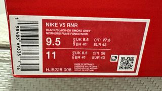 Nike V5 RNR Talla 43 Negro/Azul nuevas