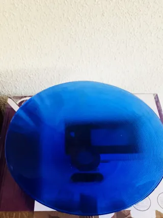 Cuenco de cristal azul