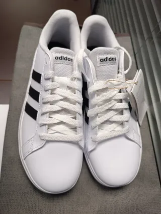 Nuevas! Zapatillas Adidas Talla 38 2/3