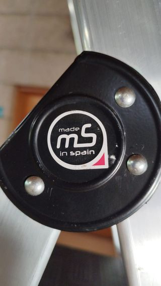 Escalera aluminio 7 peldaños EN 131