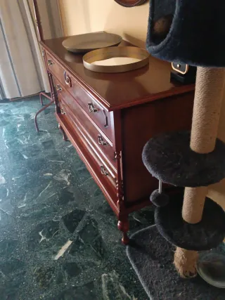 Cómoda de madera con 3 cajones antigua