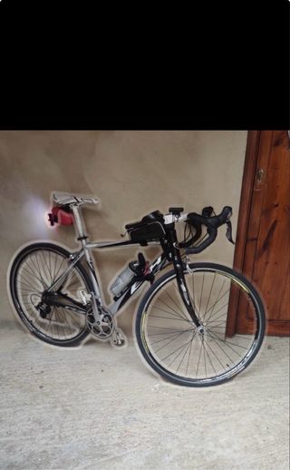 Bicicleta de carretera BH