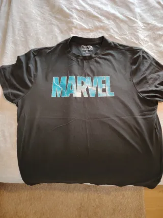 Camiseta Marvel XL Negra