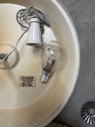 Plafón de techo cristal y metal