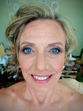 Maquillaje y peluquería Novias y eventos.