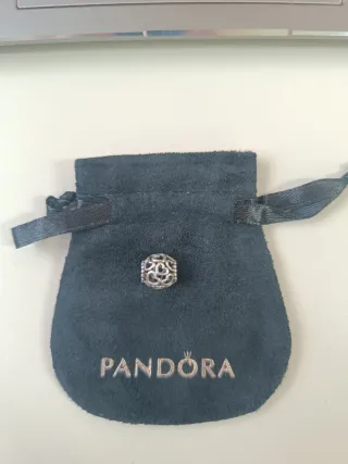 Conta Pandora Corações Prata