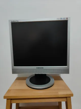 Monitor Samsung SyncMaster 713BM