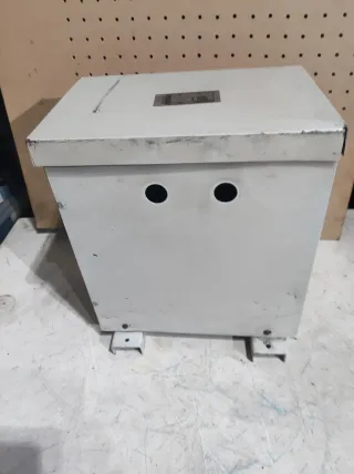 Transformador 430/230V Trifásico