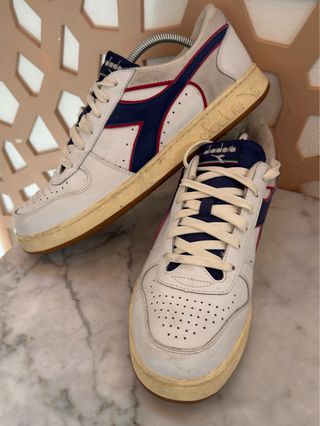 Zapatillas Diadora Blancas y Azules