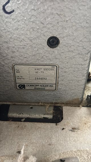 Máquina de coser Durkopp Adler