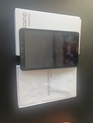 Tablet Samsung Galaxy Tab A6 modelo SMT-585, Negra