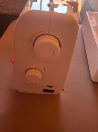 Máquina de Coser Nueva