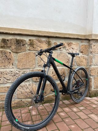Bicicleta CUBE AIM SL 29”