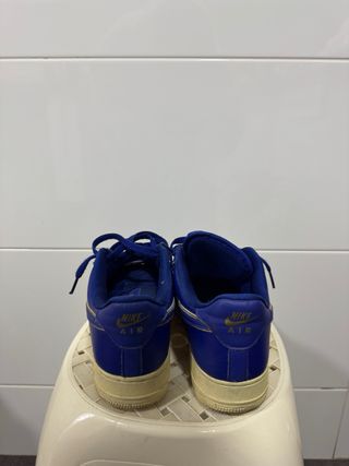 Zapatillas Nike Air Force 1 Azul y Dorado