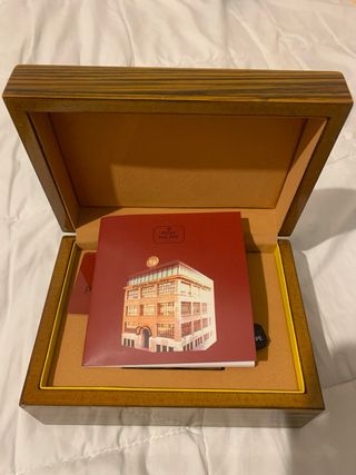 Caja Patek Philippe Reloj Roja y Marrón