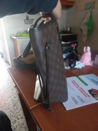 Borsa Louis Vuitton marrone