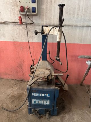 Desmontadora de ruedas FAIP A2-APL
