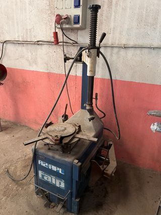 Desmontadora de ruedas FAIP A2-APL