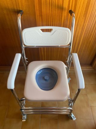 Silla de ducha/WC con ruedas