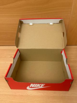 Caja vacía Nike