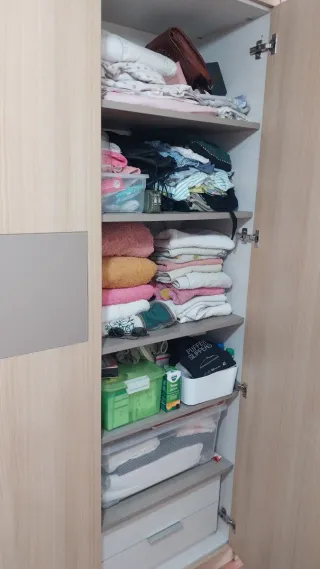 Armario 5 módulos madera y cristal