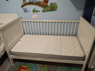 Cuna convertible en cama 70x140 cm.