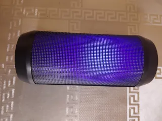 Altavoz Colacao LED.