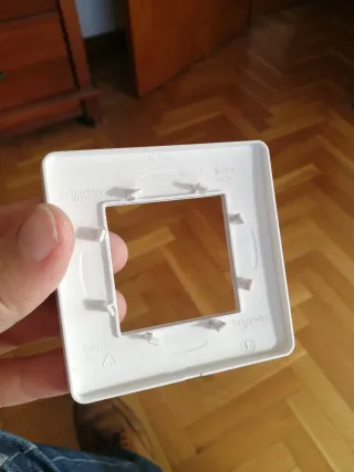 Marco Blanco Interruptor Schneider NU200218