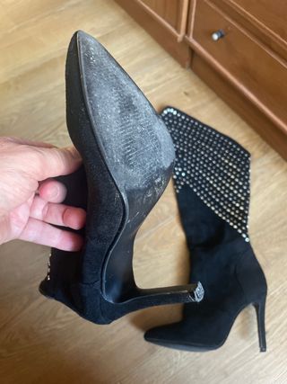 Botas altas mujer negras con tachuelas,regalo otra